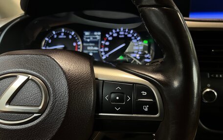 Lexus RX IV рестайлинг, 2018 год, 3 900 000 рублей, 25 фотография