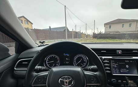 Toyota Camry, 2020 год, 3 000 000 рублей, 3 фотография