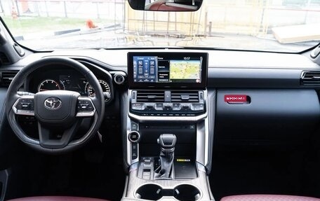 Toyota Land Cruiser, 2024 год, 14 700 000 рублей, 16 фотография