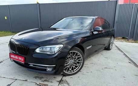 BMW 7 серия, 2012 год, 2 200 000 рублей, 1 фотография