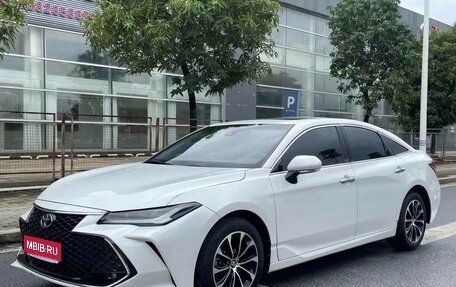 Toyota Avalon, 2022 год, 2 920 000 рублей, 1 фотография