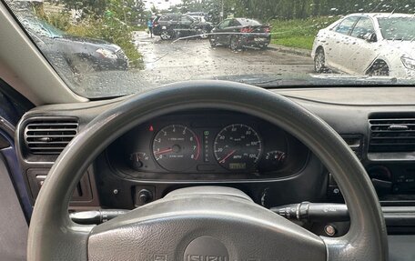 Isuzu Rodeo II, 2002 год, 345 000 рублей, 10 фотография