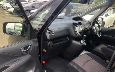 Nissan Serena IV, 2014 год, 1 450 000 рублей, 12 фотография
