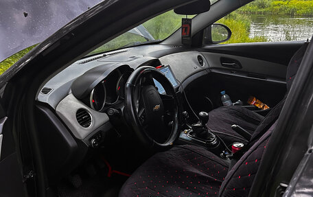 Chevrolet Cruze II, 2011 год, 800 000 рублей, 3 фотография