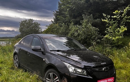 Chevrolet Cruze II, 2011 год, 800 000 рублей, 5 фотография