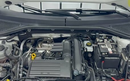 Volkswagen T-Roc I, 2022 год, 2 369 000 рублей, 16 фотография