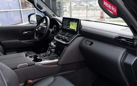 Toyota Land Cruiser, 2024 год, 14 700 000 рублей, 18 фотография