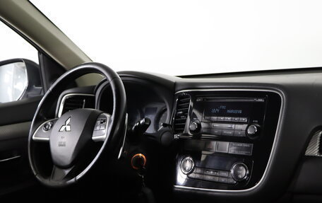 Mitsubishi Outlander III рестайлинг 3, 2013 год, 1 269 990 рублей, 11 фотография