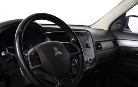 Mitsubishi Outlander III рестайлинг 3, 2013 год, 1 269 990 рублей, 9 фотография
