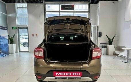 Renault Logan II, 2018 год, 1 085 000 рублей, 6 фотография