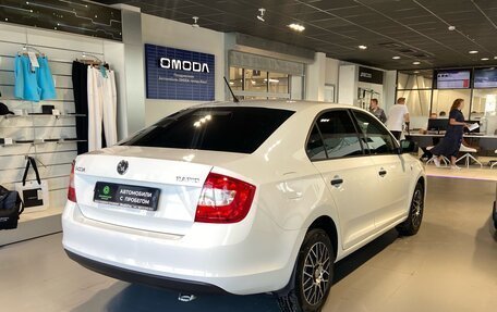 Skoda Rapid I, 2014 год, 880 000 рублей, 4 фотография