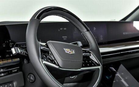 Cadillac Escalade V, 2025 год, 18 990 000 рублей, 15 фотография