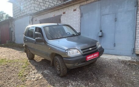 Chevrolet Niva I рестайлинг, 2006 год, 330 000 рублей, 1 фотография