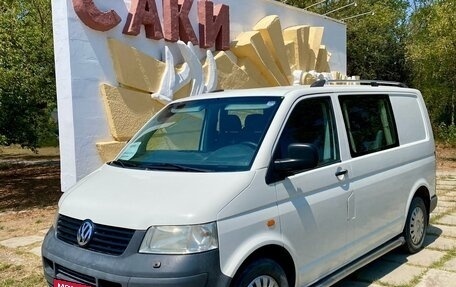 Volkswagen Transporter T5 рестайлинг, 2006 год, 950 000 рублей, 2 фотография