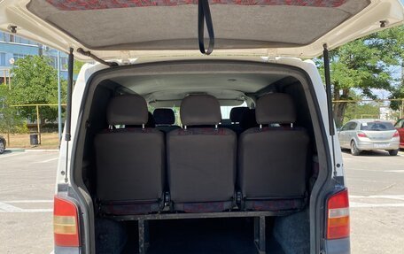 Volkswagen Transporter T5 рестайлинг, 2006 год, 950 000 рублей, 10 фотография