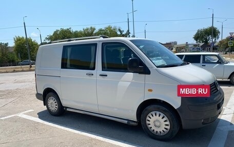 Volkswagen Transporter T5 рестайлинг, 2006 год, 950 000 рублей, 4 фотография