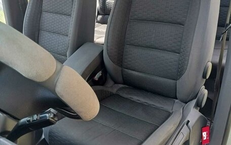 Volkswagen Touran III, 2008 год, 670 000 рублей, 5 фотография