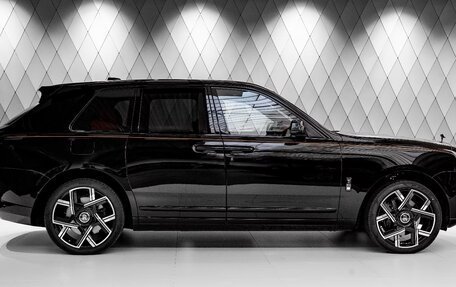 Rolls-Royce Cullinan, 2025 год, 74 400 000 рублей, 2 фотография