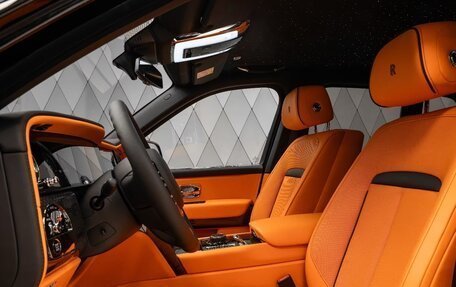 Rolls-Royce Cullinan, 2025 год, 74 400 000 рублей, 14 фотография