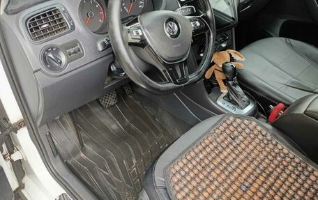 Volkswagen Polo VI (EU Market), 2017 год, 750 000 рублей, 9 фотография