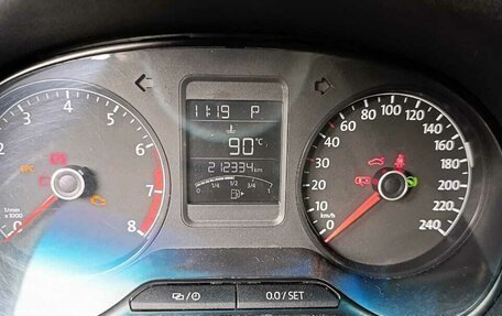 Volkswagen Polo VI (EU Market), 2017 год, 750 000 рублей, 7 фотография