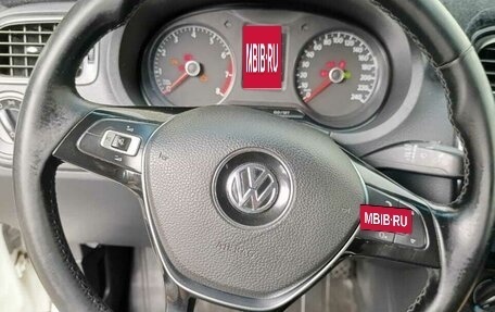 Volkswagen Polo VI (EU Market), 2017 год, 750 000 рублей, 10 фотография