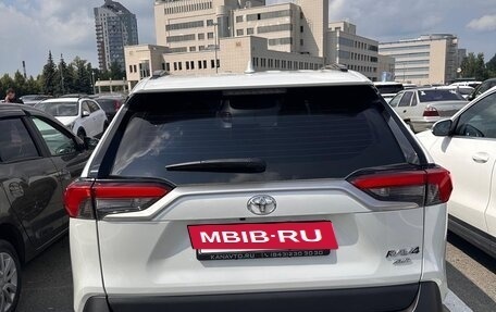 Toyota RAV4, 2022 год, 3 600 000 рублей, 5 фотография