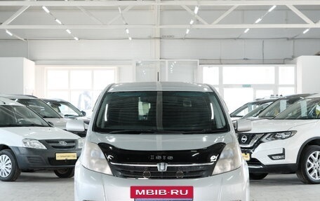 Toyota ISis I, 2005 год, 769 000 рублей, 3 фотография