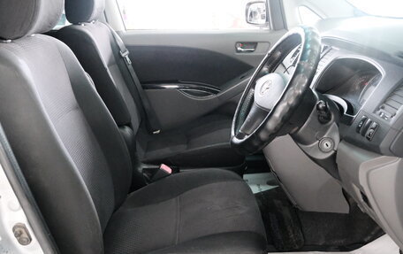 Toyota ISis I, 2005 год, 769 000 рублей, 8 фотография