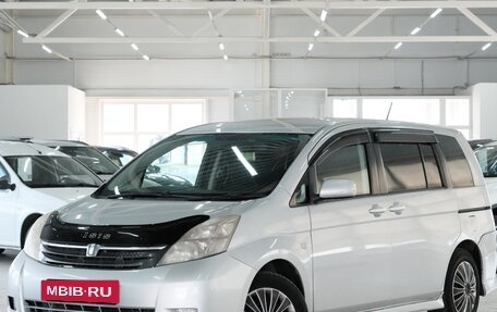 Toyota ISis I, 2005 год, 769 000 рублей, 4 фотография