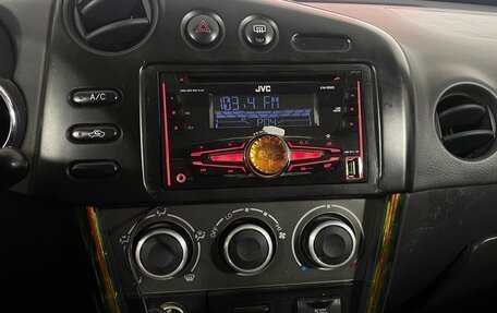 Pontiac Vibe II, 2003 год, 472 000 рублей, 18 фотография