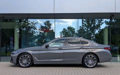 BMW 5 серия, 2021 год, 4 050 000 рублей, 2 фотография