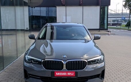 BMW 5 серия, 2021 год, 4 050 000 рублей, 9 фотография