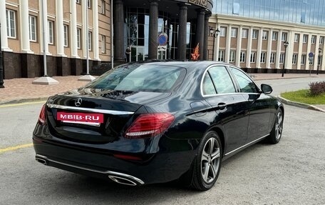 Mercedes-Benz E-Класс, 2016 год, 2 850 000 рублей, 3 фотография
