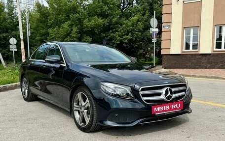 Mercedes-Benz E-Класс, 2016 год, 2 850 000 рублей, 4 фотография