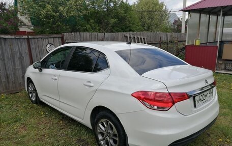 Citroen C4 II рестайлинг, 2013 год, 700 000 рублей, 3 фотография