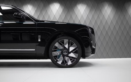 Rolls-Royce Cullinan, 2025 год, 74 400 000 рублей, 6 фотография