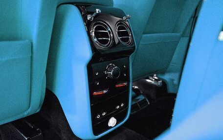 Rolls-Royce Cullinan, 2025 год, 74 400 000 рублей, 15 фотография