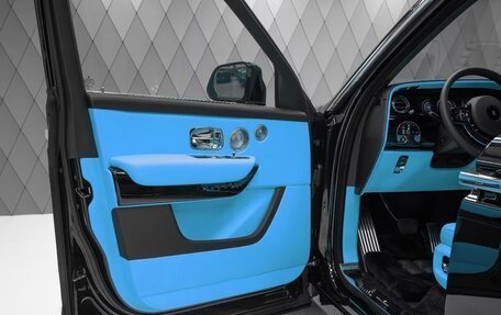 Rolls-Royce Cullinan, 2025 год, 74 400 000 рублей, 16 фотография