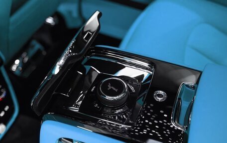 Rolls-Royce Cullinan, 2025 год, 74 400 000 рублей, 19 фотография
