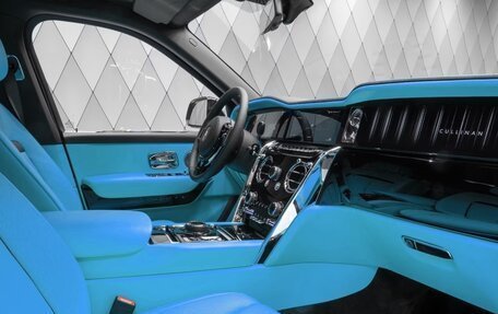 Rolls-Royce Cullinan, 2025 год, 74 400 000 рублей, 11 фотография