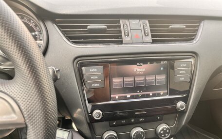 Skoda Octavia, 2018 год, 1 420 000 рублей, 8 фотография