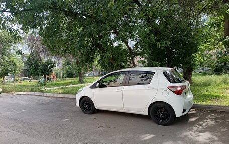 Toyota Vitz, 2019 год, 950 000 рублей, 2 фотография