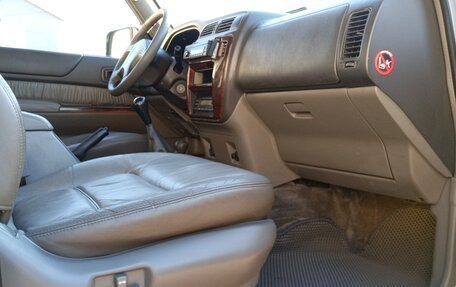 Nissan Patrol, 2003 год, 1 500 000 рублей, 8 фотография