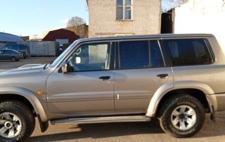Nissan Patrol, 2003 год, 1 500 000 рублей, 14 фотография