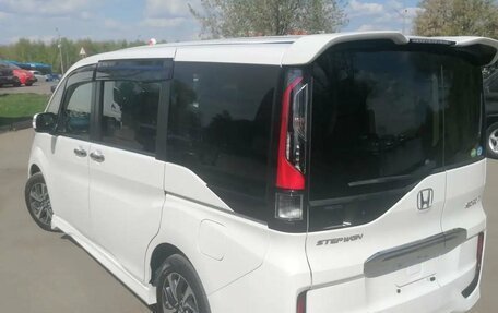 Honda Stepwgn IV, 2016 год, 1 580 000 рублей, 6 фотография