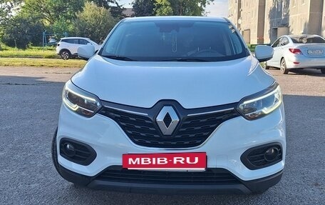Renault Kadjar I рестайлинг, 2019 год, 1 890 000 рублей, 2 фотография