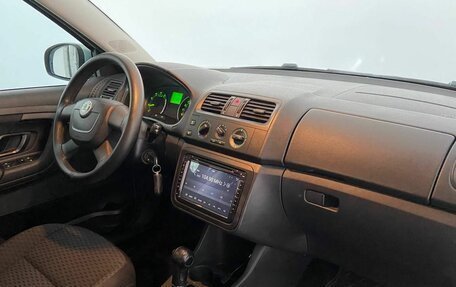 Skoda Fabia II, 2011 год, 849 000 рублей, 15 фотография