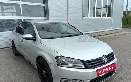 Volkswagen Passat B7, 2012 год, 585 000 рублей, 3 фотография