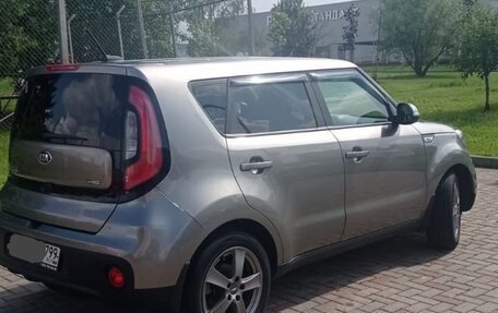 KIA Soul II рестайлинг, 2019 год, 1 600 000 рублей, 6 фотография